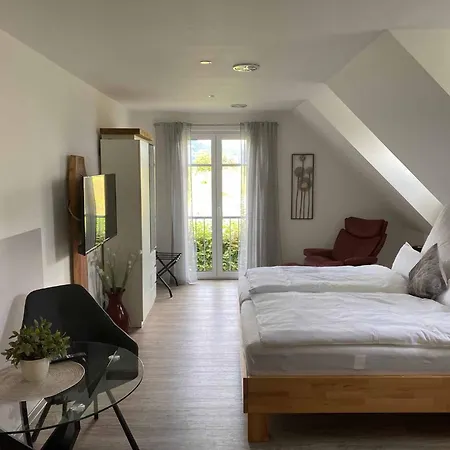 Ferienwohnung Weingut Sturm Buergstadt Exterior photo